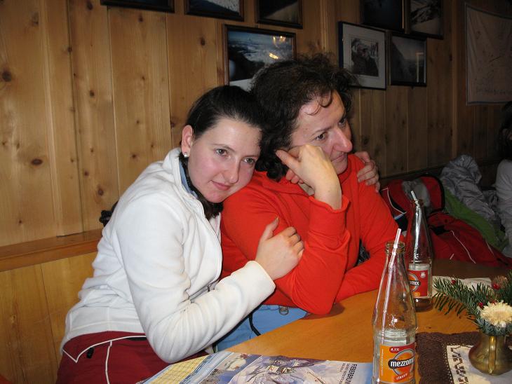 Katharina & Galina in der Hochhörndler Hütte